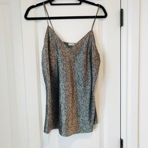 Vince new never worn 100% silk top